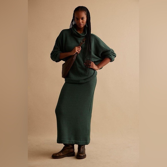 Free People Milley Reversible 2-Piece Set, Green Knit Turtleneck & Skirt- NWOT - Picture 4 of 14